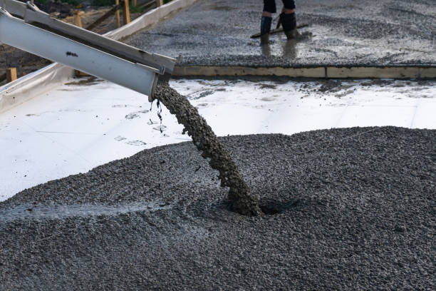 Best Concrete Sidewalk Installation  in Conyers, GA